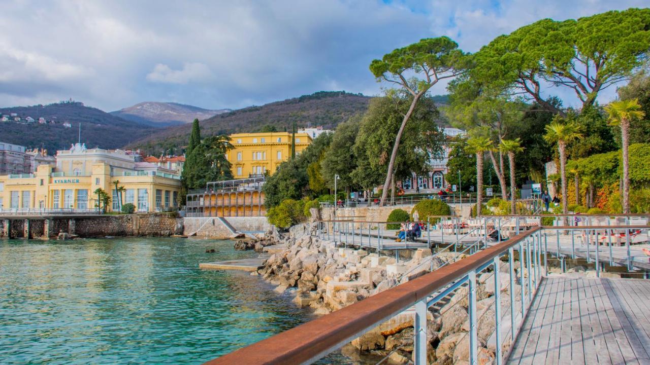 Apartments Anita near Opatija with private parking Matulji Bagian luar foto