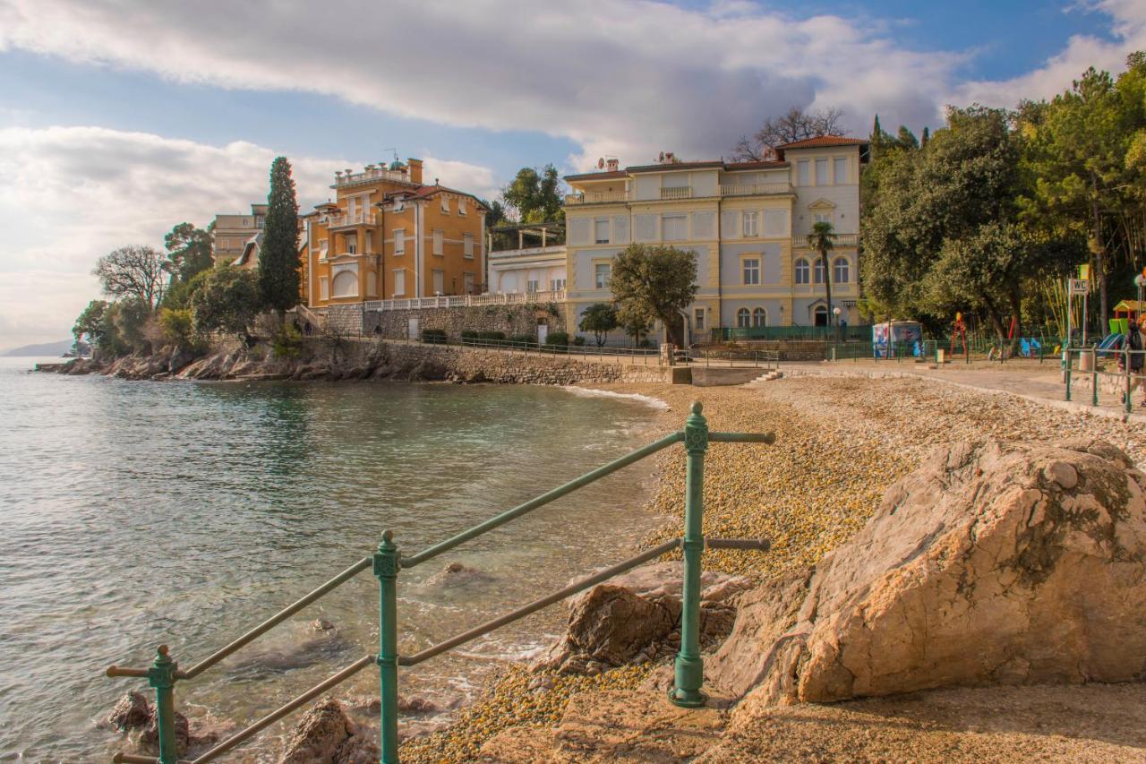 Apartments Anita near Opatija with private parking Matulji Bagian luar foto