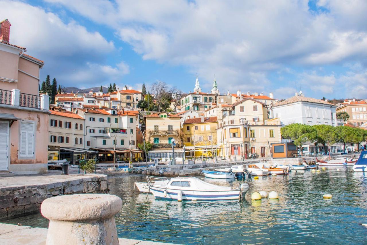 Apartments Anita near Opatija with private parking Matulji Bagian luar foto