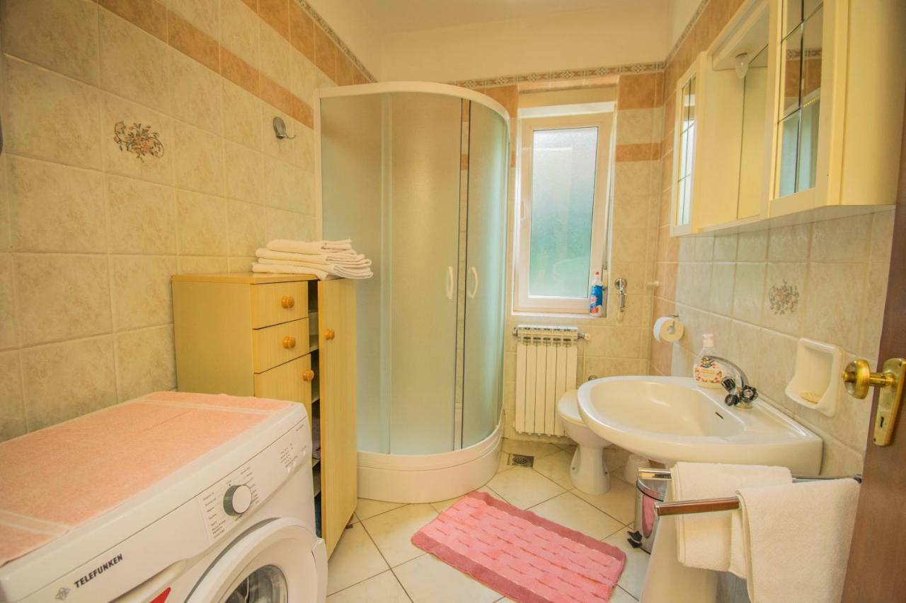 Apartments Anita near Opatija with private parking Matulji Bagian luar foto
