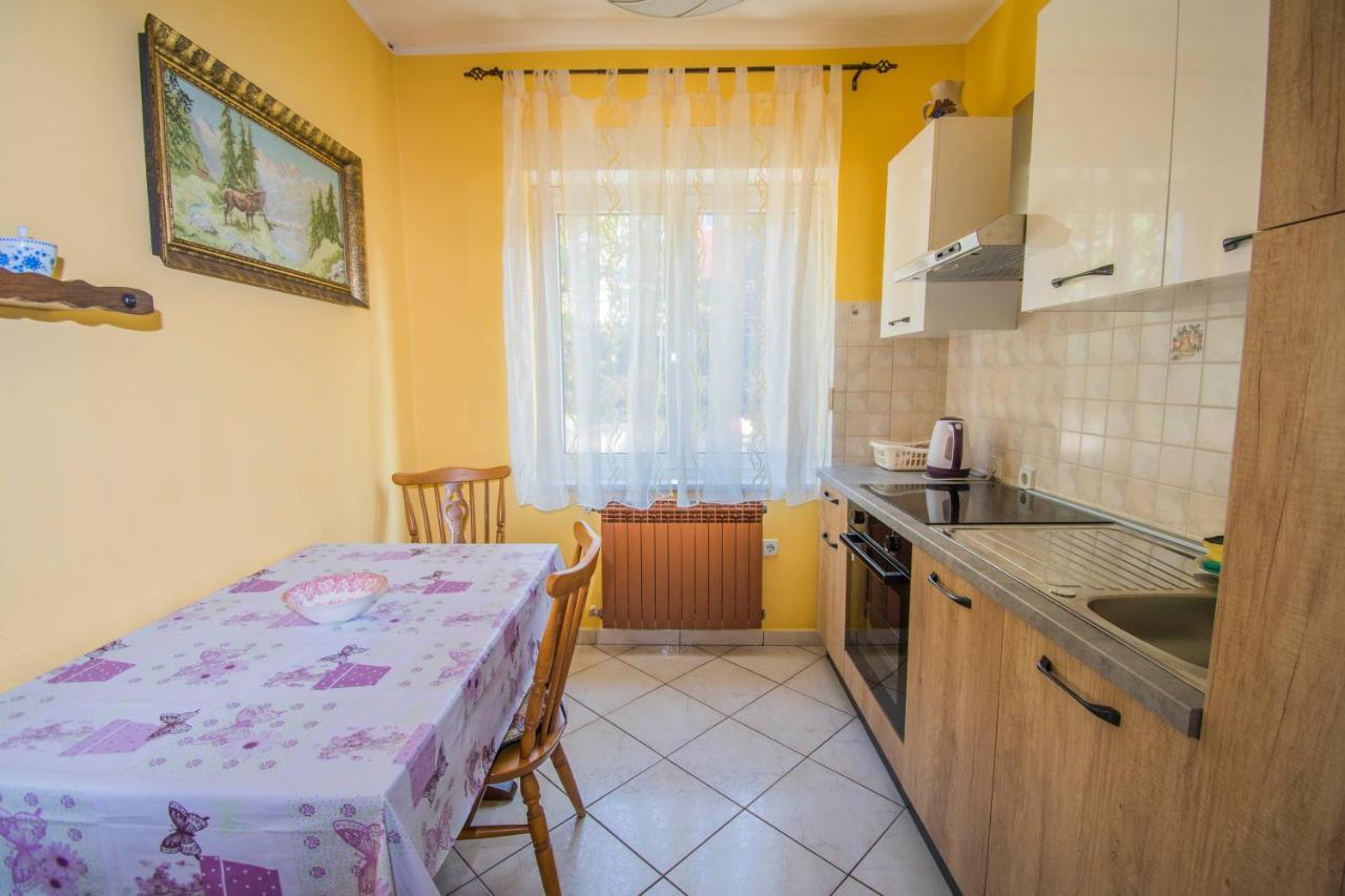 Apartments Anita near Opatija with private parking Matulji Bagian luar foto