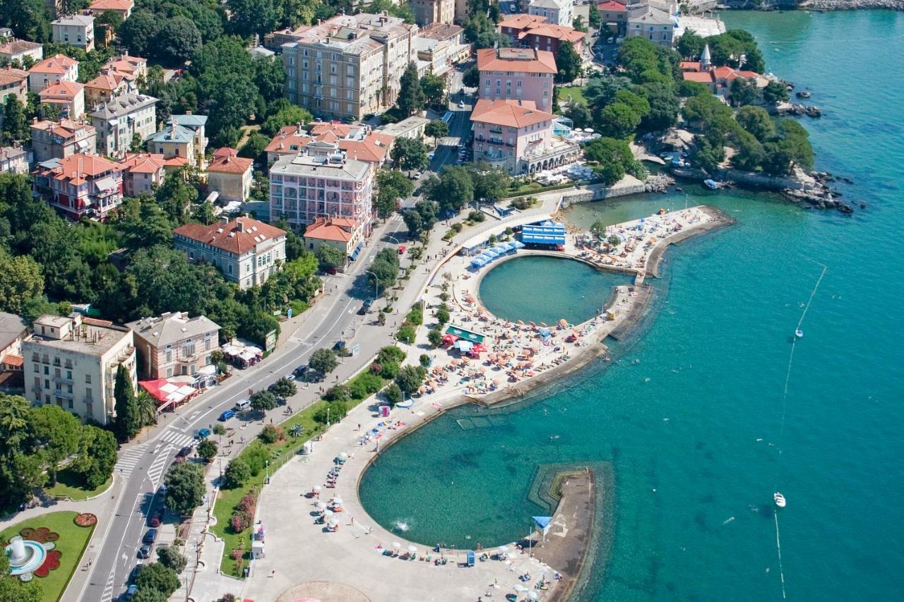 Apartments Anita near Opatija with private parking Matulji Bagian luar foto
